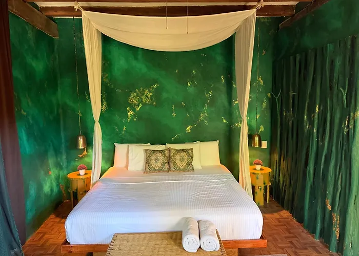 Alma Libre Hotel 4*